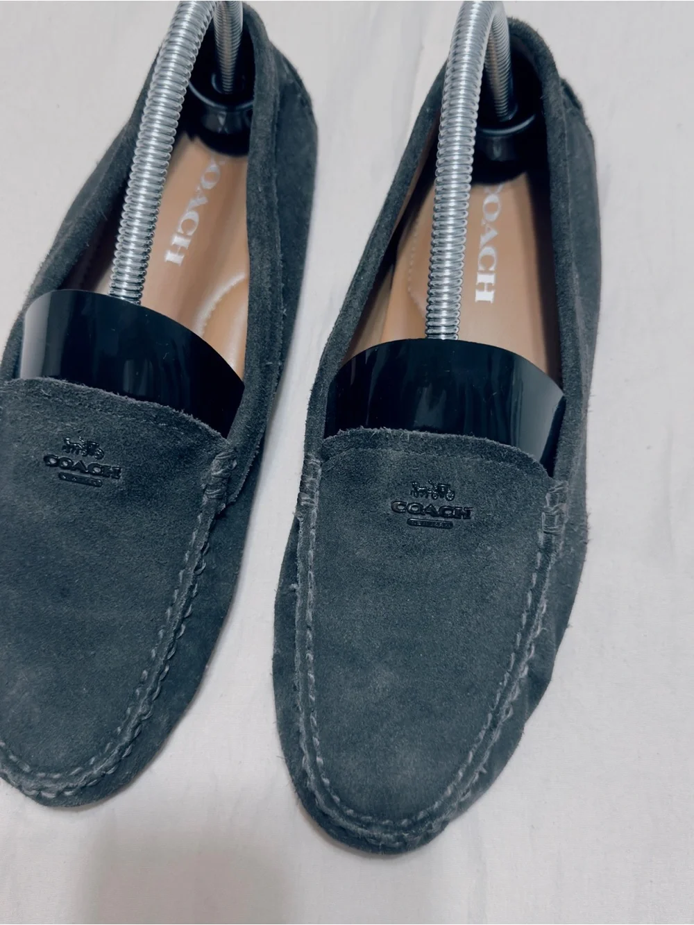 COACH Women’s Suede Driving Loafers in Olive Green size 8